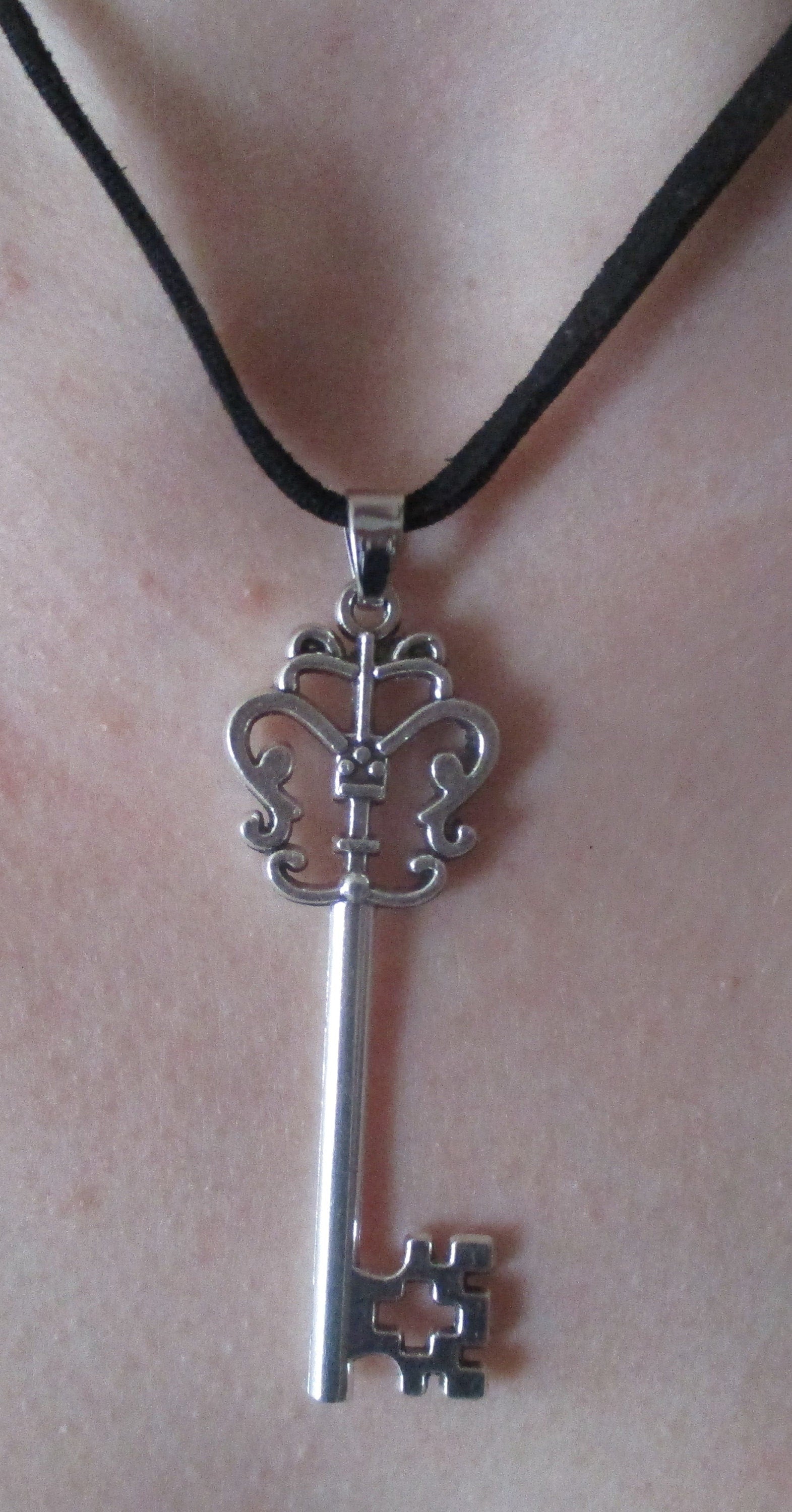 Mystic Skeleton Key / Keyblade Pendant