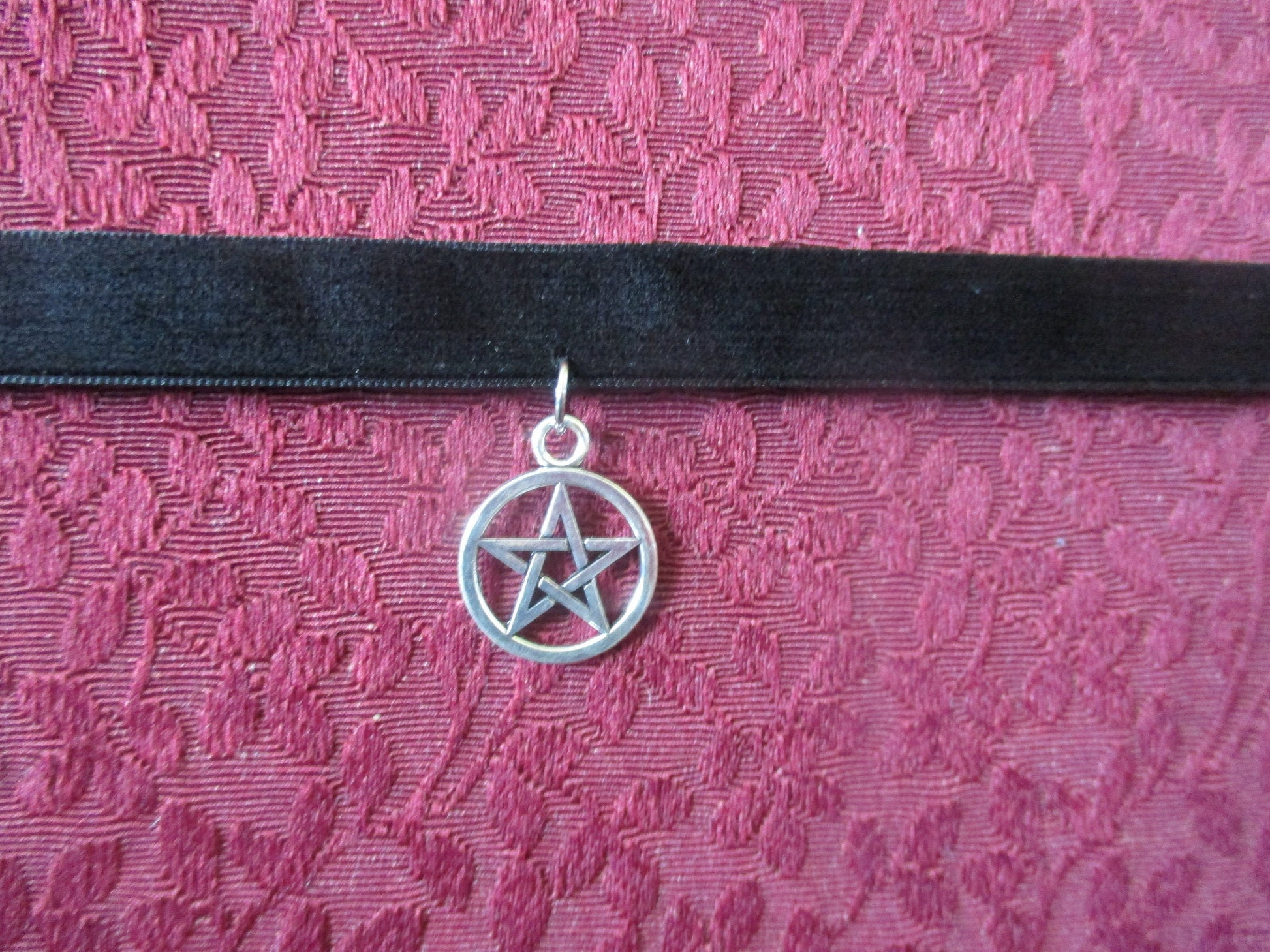 Goth / witch Tarot Black velvet Ribbon Choker