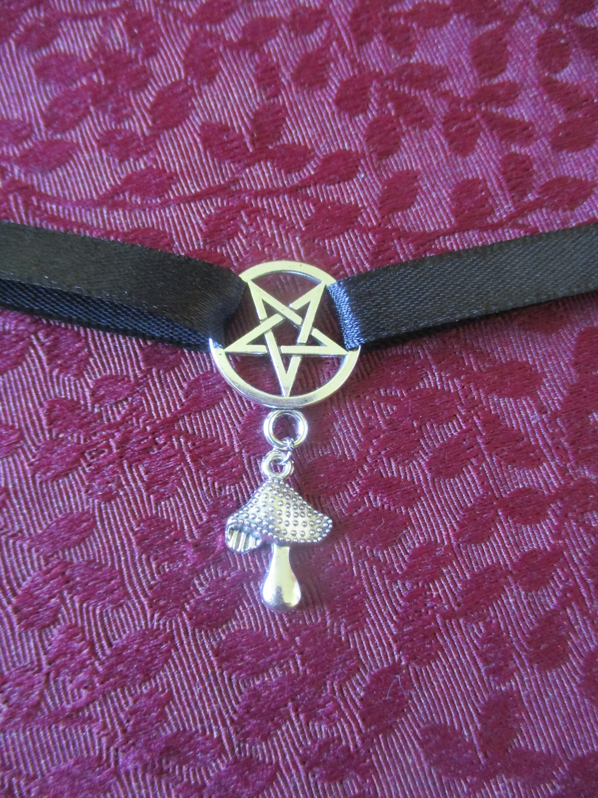 Goth Mushroom Inverted  Pentagram Ribbon Choker Necklace