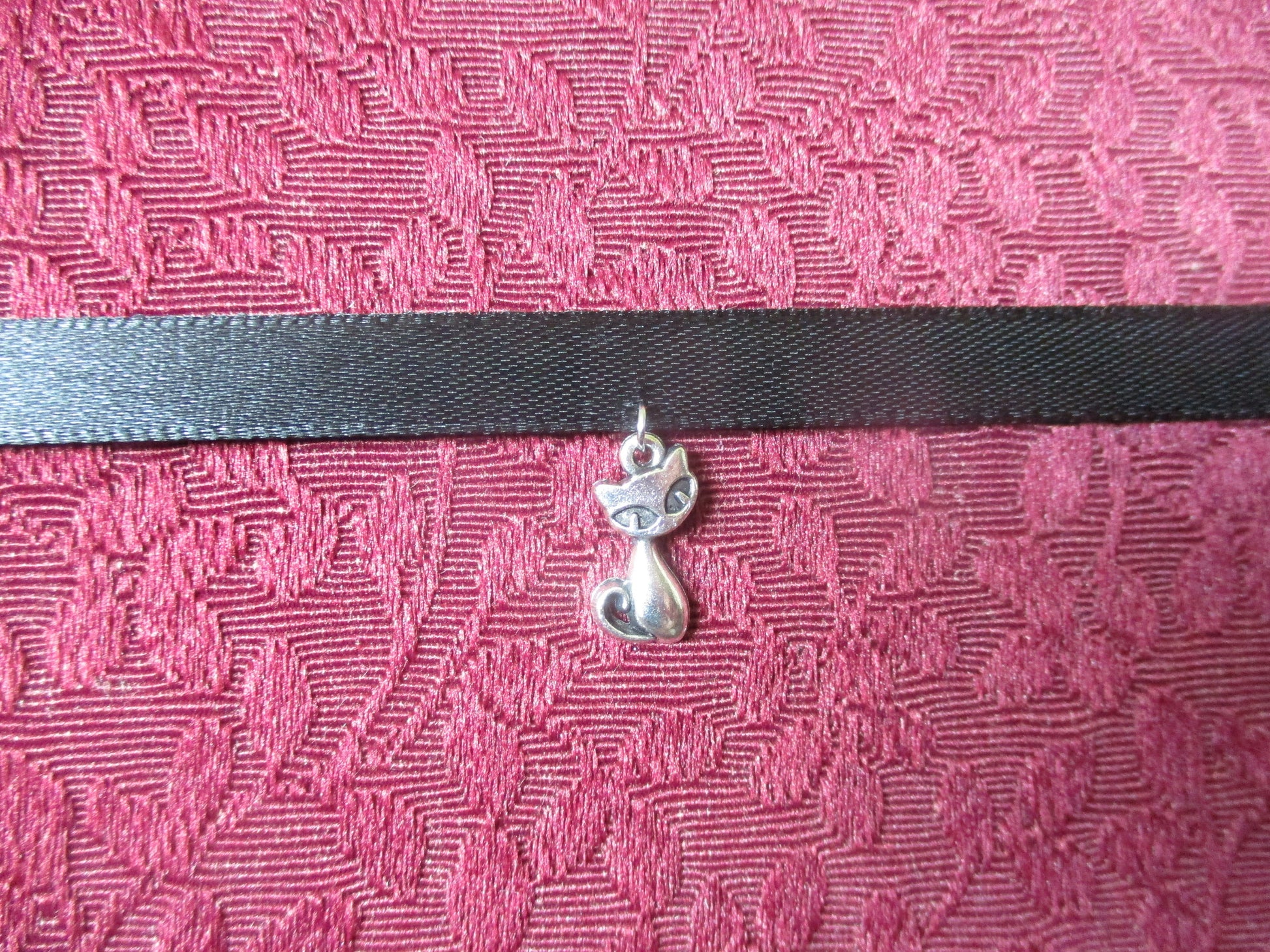 Goth / Witch Lucky Cat Satin ribbon Choker