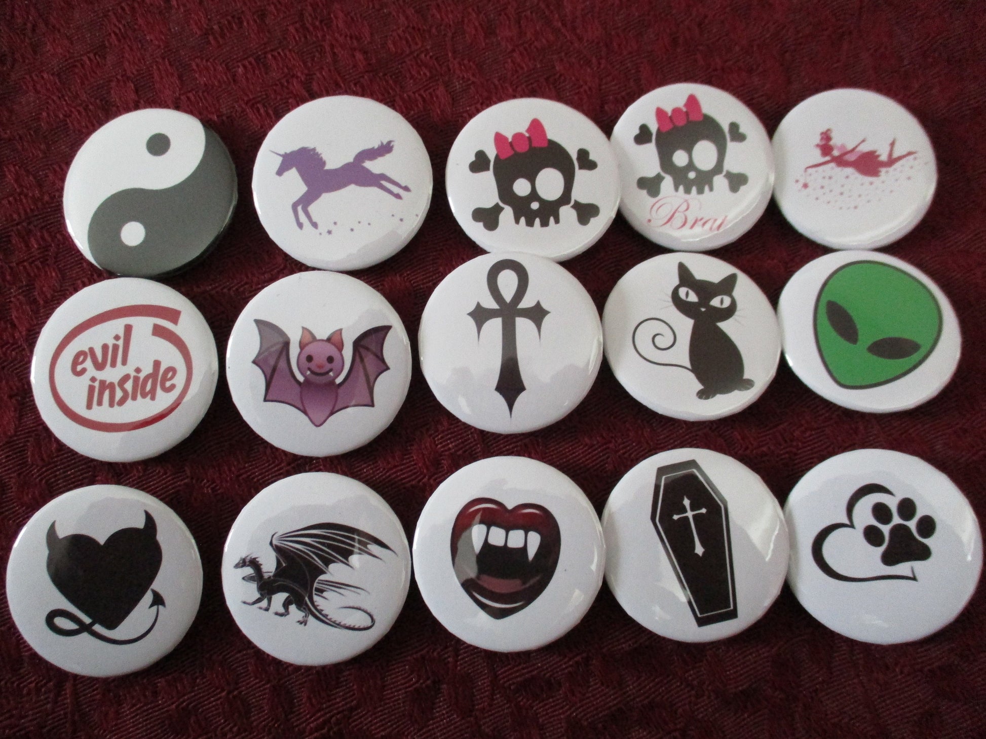 Assorted Nerd, Fantasy, Horror pinback Pins Button 1.46''