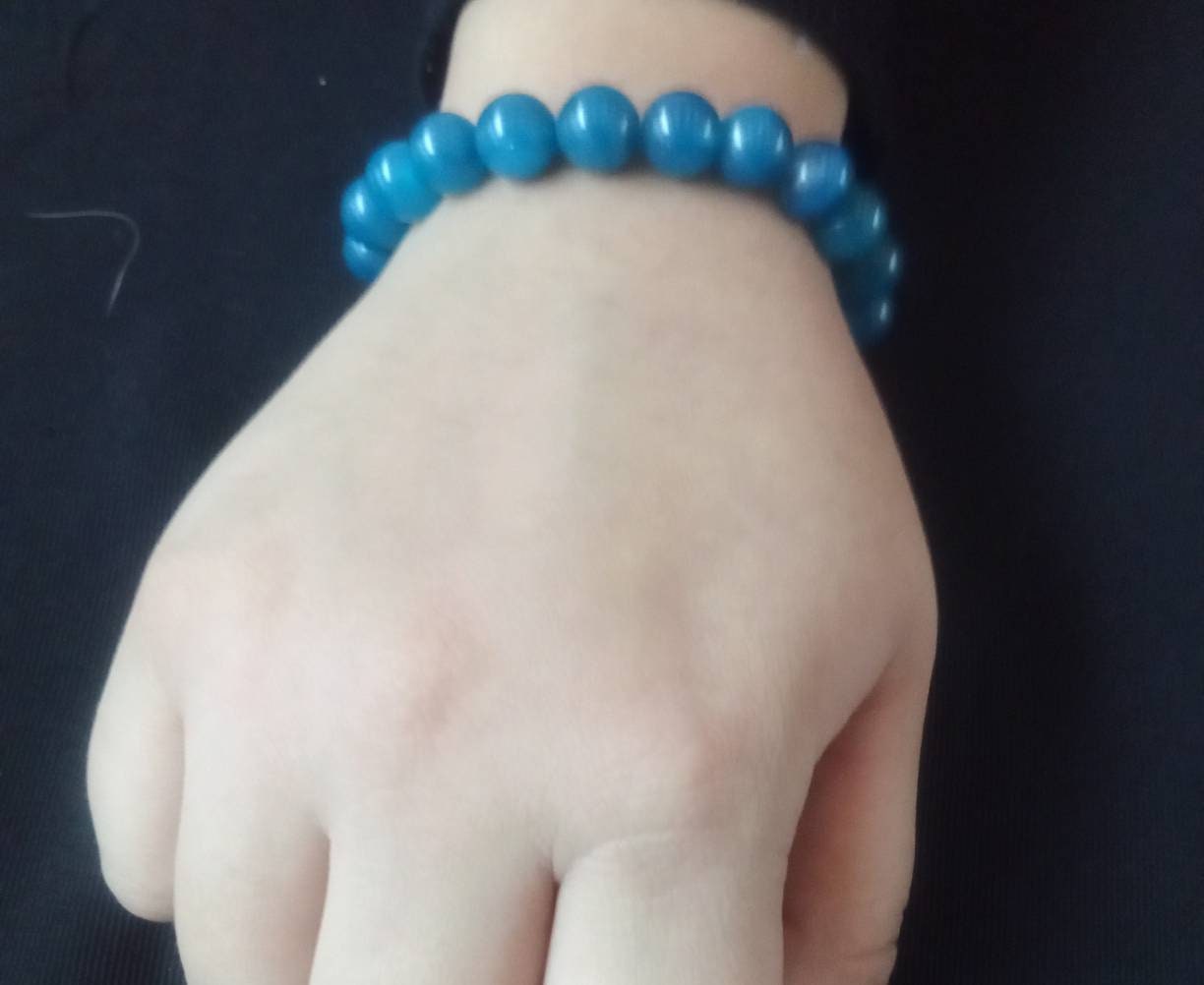 Kawaii Boho Goth creepy cute dyed blue agate Beads bracelet